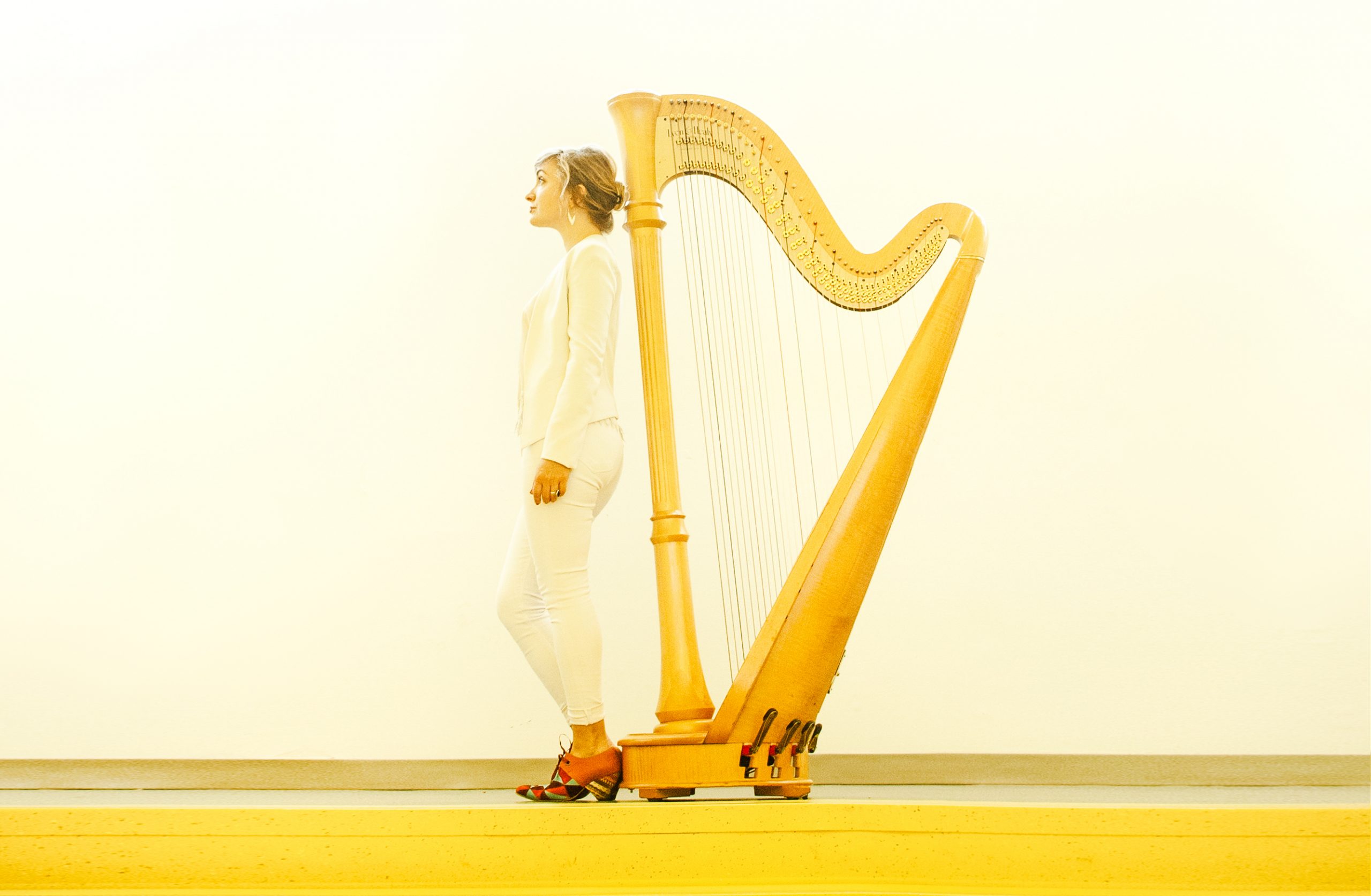 About Vancouver Harpist